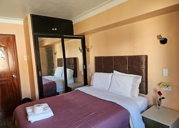 Paqcha Hotel *